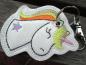 Preview: Schlüsselanhänger Regenbogen-Einhorn mit Namen personalisiert