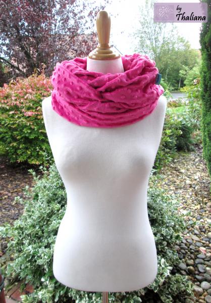 Preview: XXL pinke Punkte Loop kuscheliger Loopschal Schal