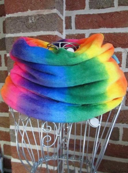farbenfroher Regenbogen Loop-Schal