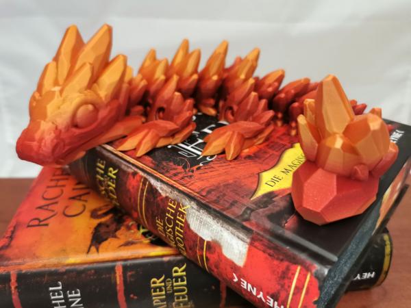 großer Feuer-Drache PYRONAX