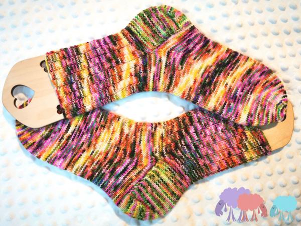 Preview: Socken 39/40 UNIKAT handgestrickt kuschelig weich waschbar knallig neon