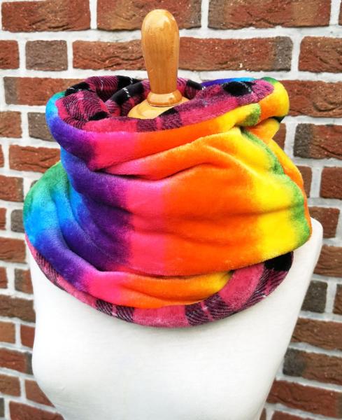 EINZELSTÜCK Loop Schal pinke Karos x Regenbogen - bunter Loopschal für Damen