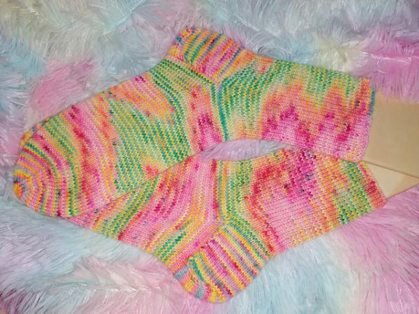 Preview: gestrickte Socken aus Wolle