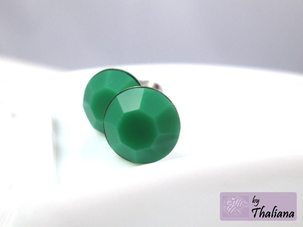 dunkler-APFEL-Ohrstecker-grün-farbintensiv-Stecker