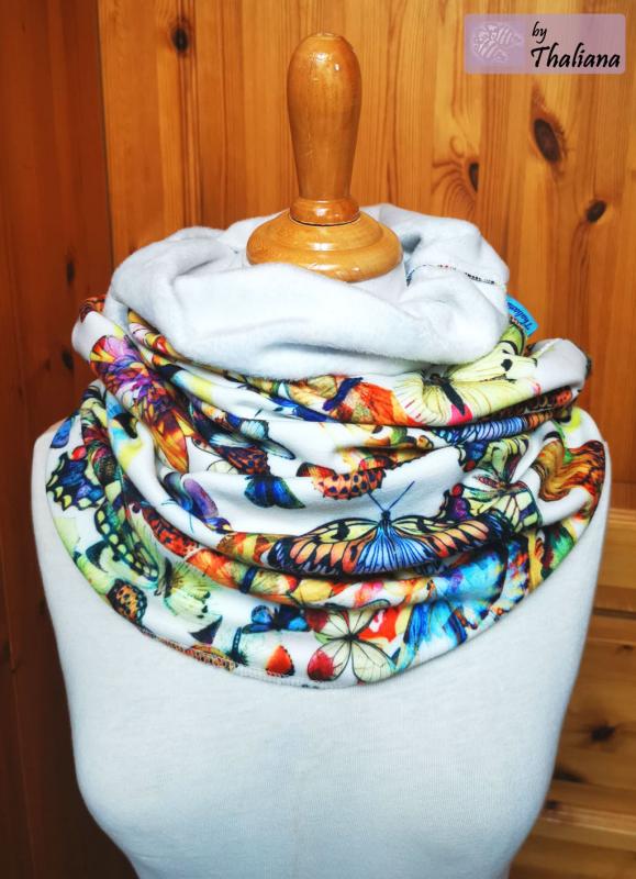 Schmetterlinge bunter Loopschal XXL kuschelig weiß