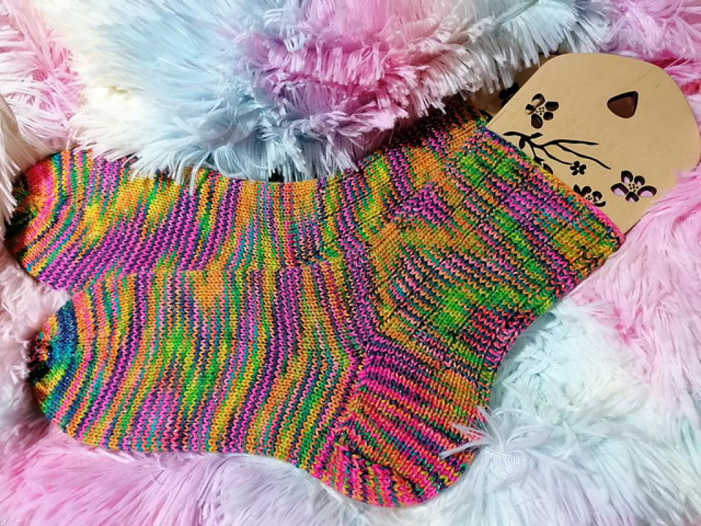 Socken mit GLITZER 38/39 UNIKAT handgestrickt warm waschbar knallbunt