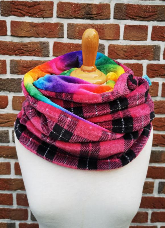 bunter Regenbogen Loop-Schal